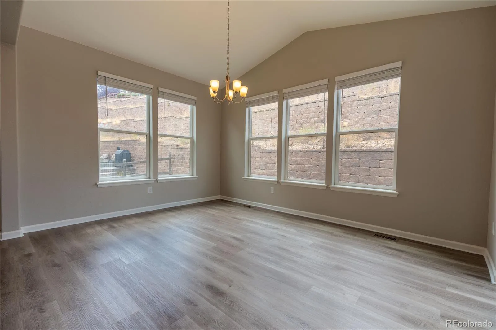2389 Mccracken Lane Castle Rock CO 80104 | MLS #REC5195745 08192026163505 1600 10