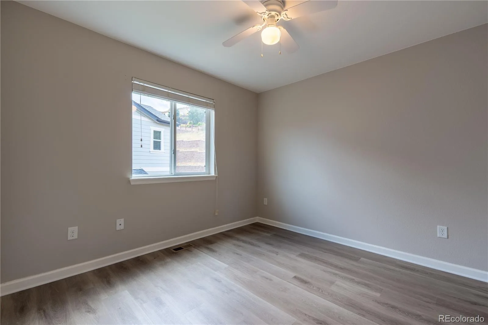 2389 Mccracken Lane Castle Rock CO 80104 | MLS #REC5195745 08192026163505 1600 24
