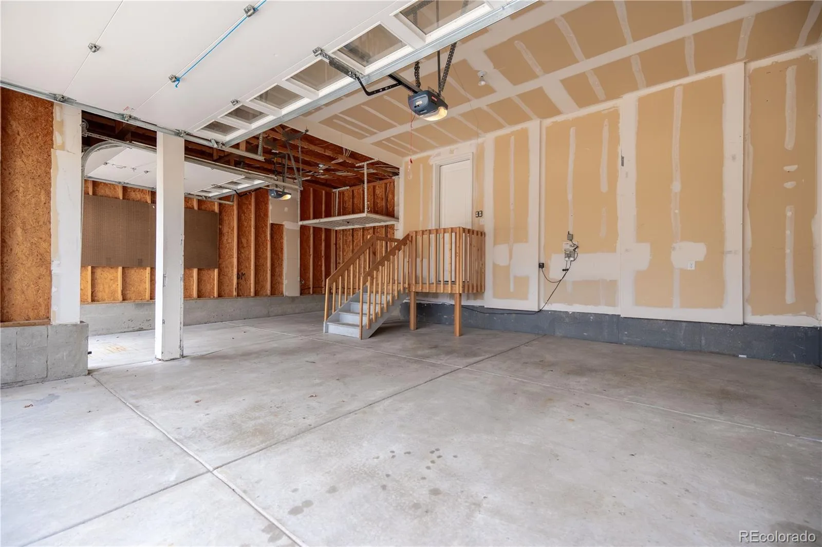 2389 Mccracken Lane Castle Rock CO 80104 | MLS #REC5195745 08192026163505 1600 31