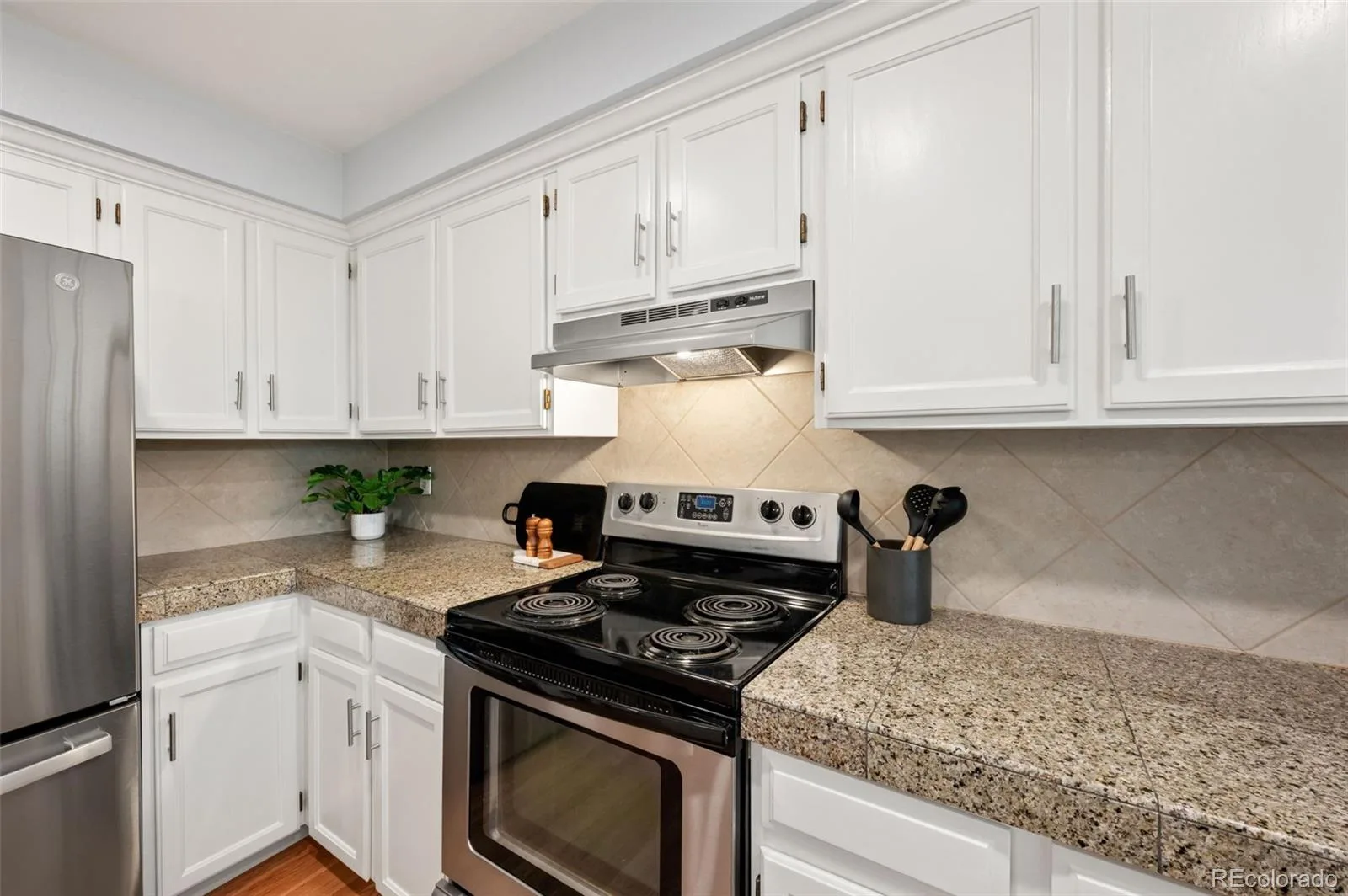 7993 S Trenton Street Centennial CO 80112 MLS #REC5196666 07082026183021 1600 17