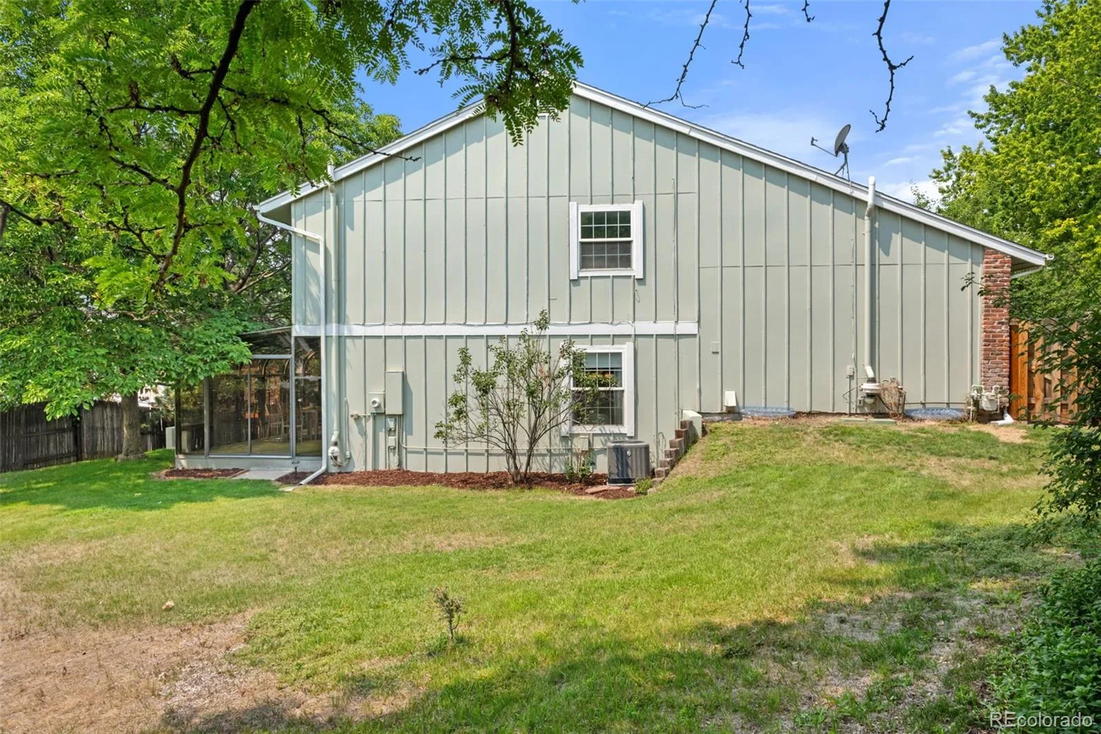 7993 S Trenton Street Centennial CO 80112 MLS #REC5196666 07082026183021 1600 44