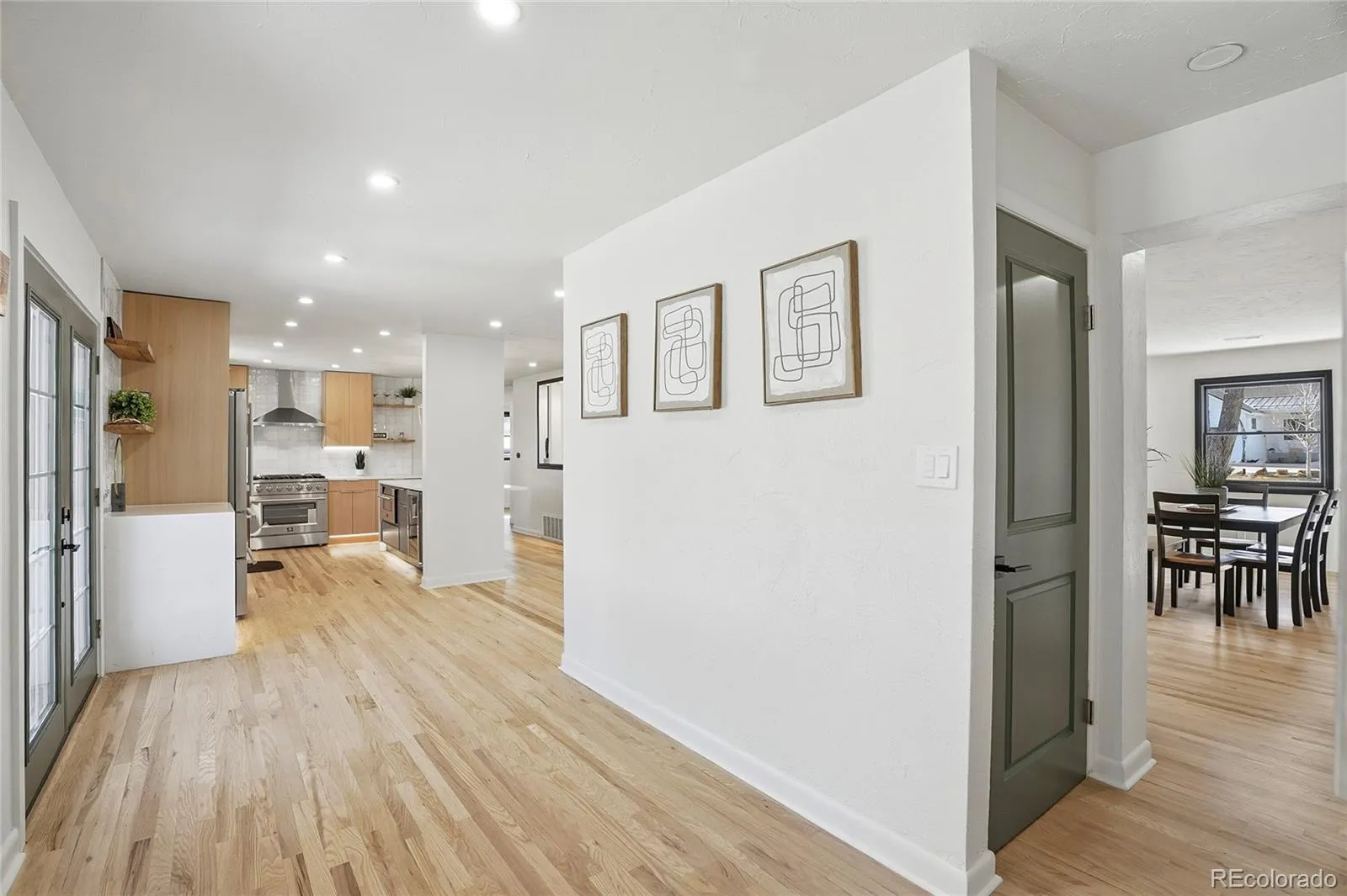 04062026040220 1600 10