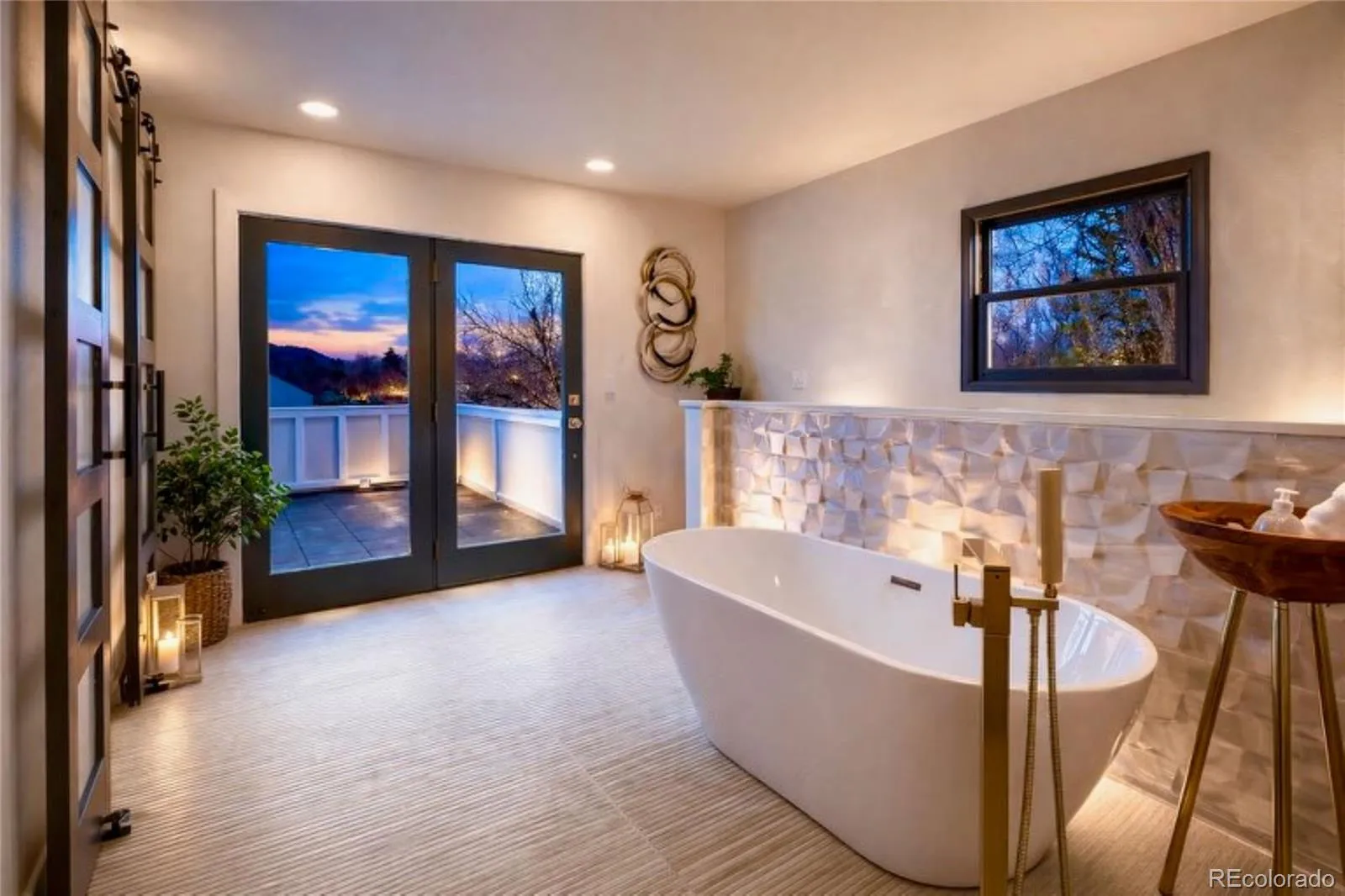 04062026040220 1600 19