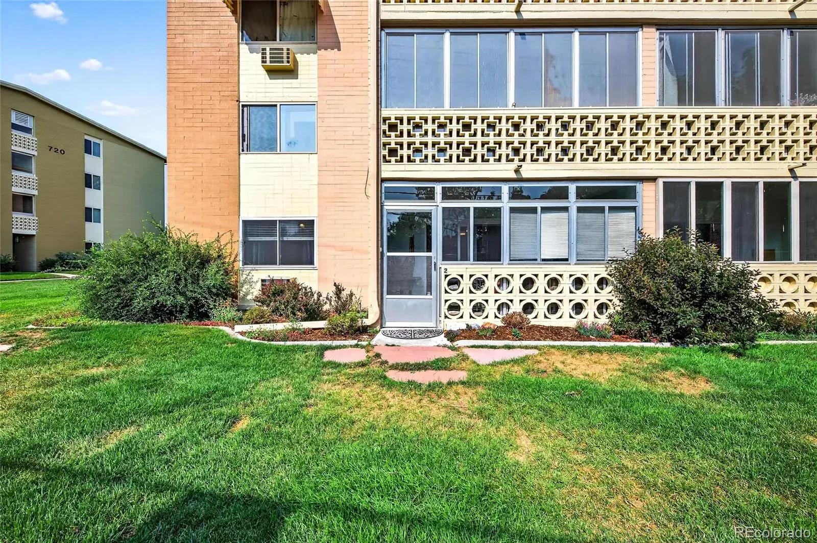 650 S Clinton Street #2A Denver CO 80247 MLS #REC5197094 02062026071742 1600 20