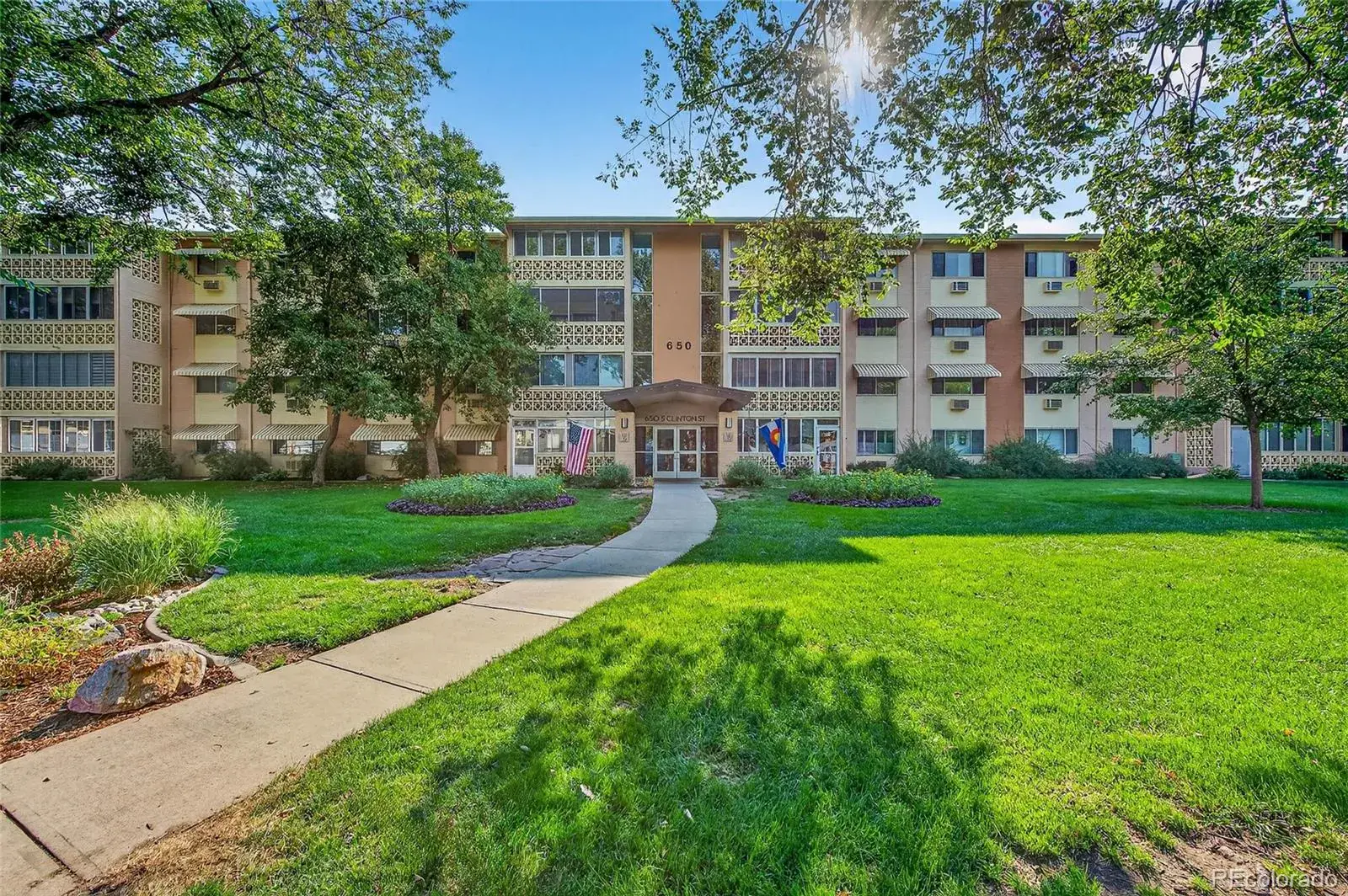 650 S Clinton Street #2A Denver CO 80247 MLS #REC5197094 02062026071742 1600 22