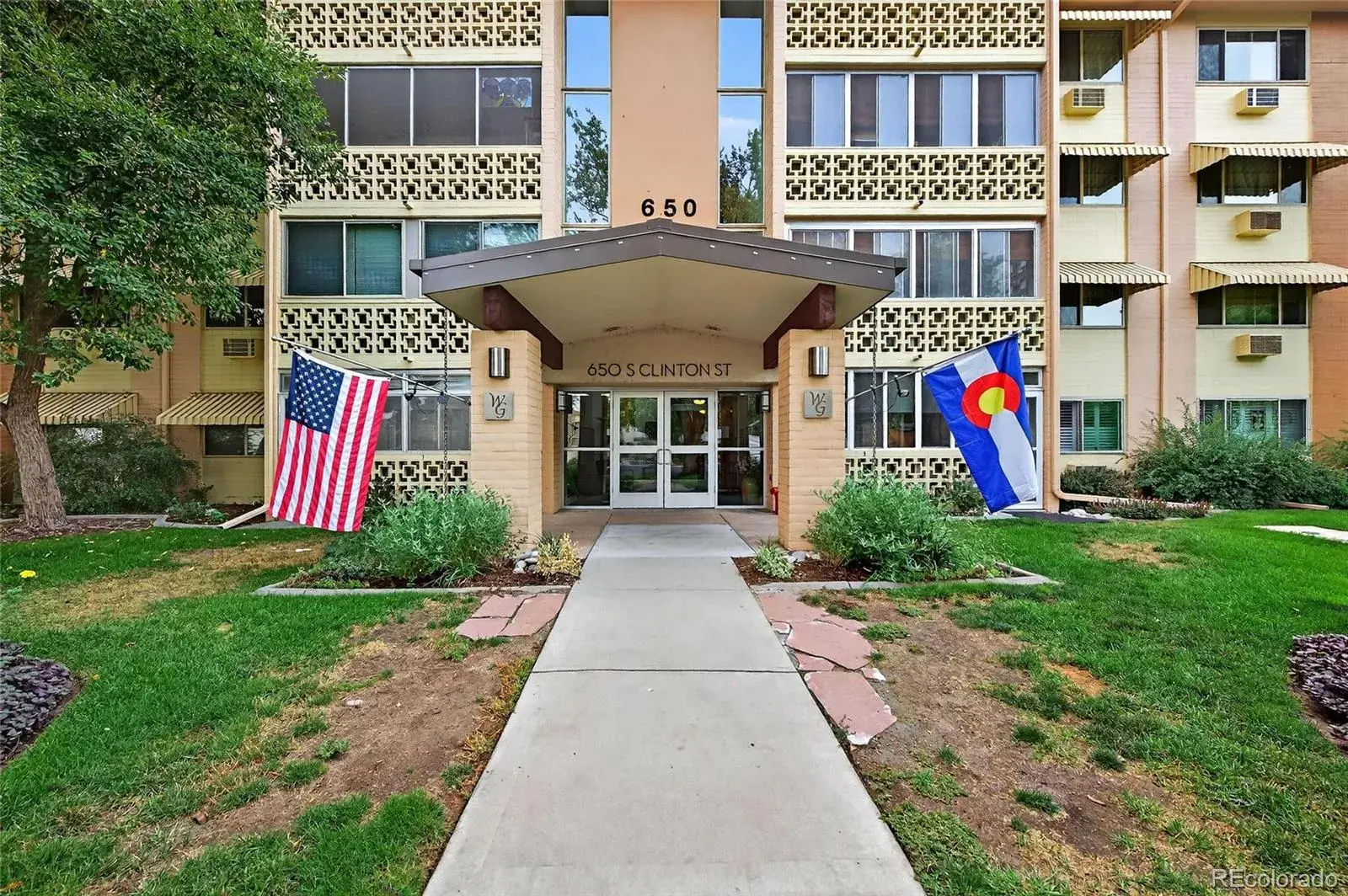 650 S Clinton Street #2A Denver CO 80247 MLS #REC5197094 02062026071742 1600 23