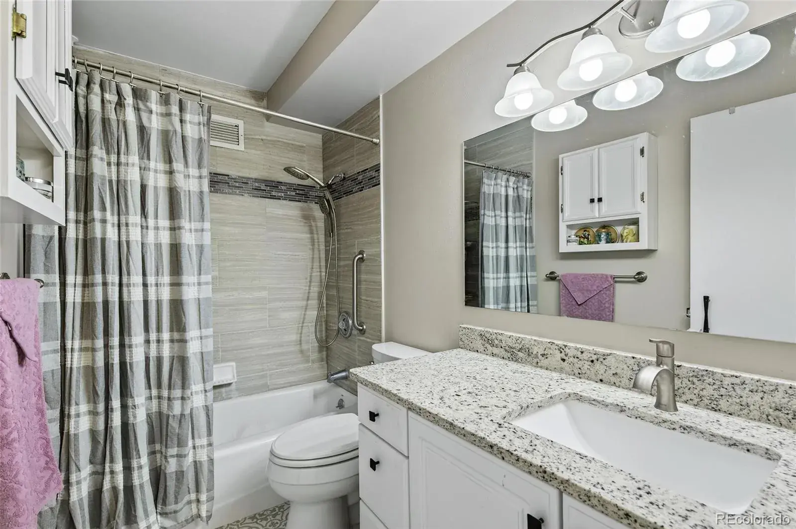 650 S Clinton Street #2A Denver CO 80247 MLS #REC5197094 02062026071742 1600 9
