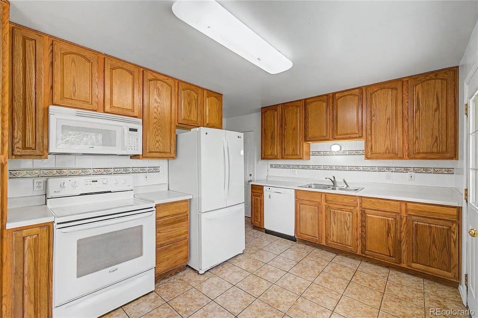 12097 W Mexico Place Lakewood CO 80228 MLS #REC5200460 05192026203419 1600 8