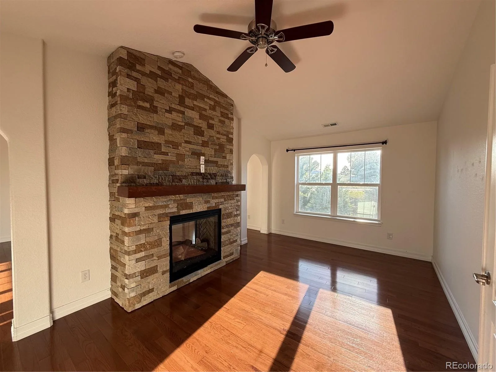 26004 E Elmhurst Place Aurora CO 80016 | MLS #REC5200481 07182026212438 1600 22
