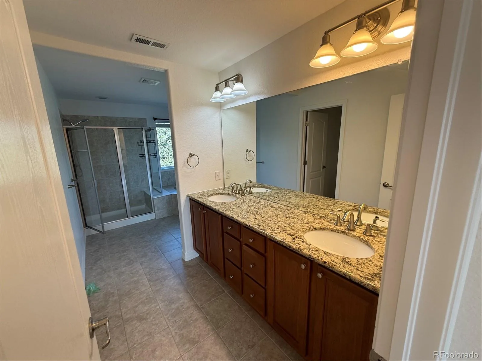 26004 E Elmhurst Place Aurora CO 80016 | MLS #REC5200481 07182026212438 1600 27