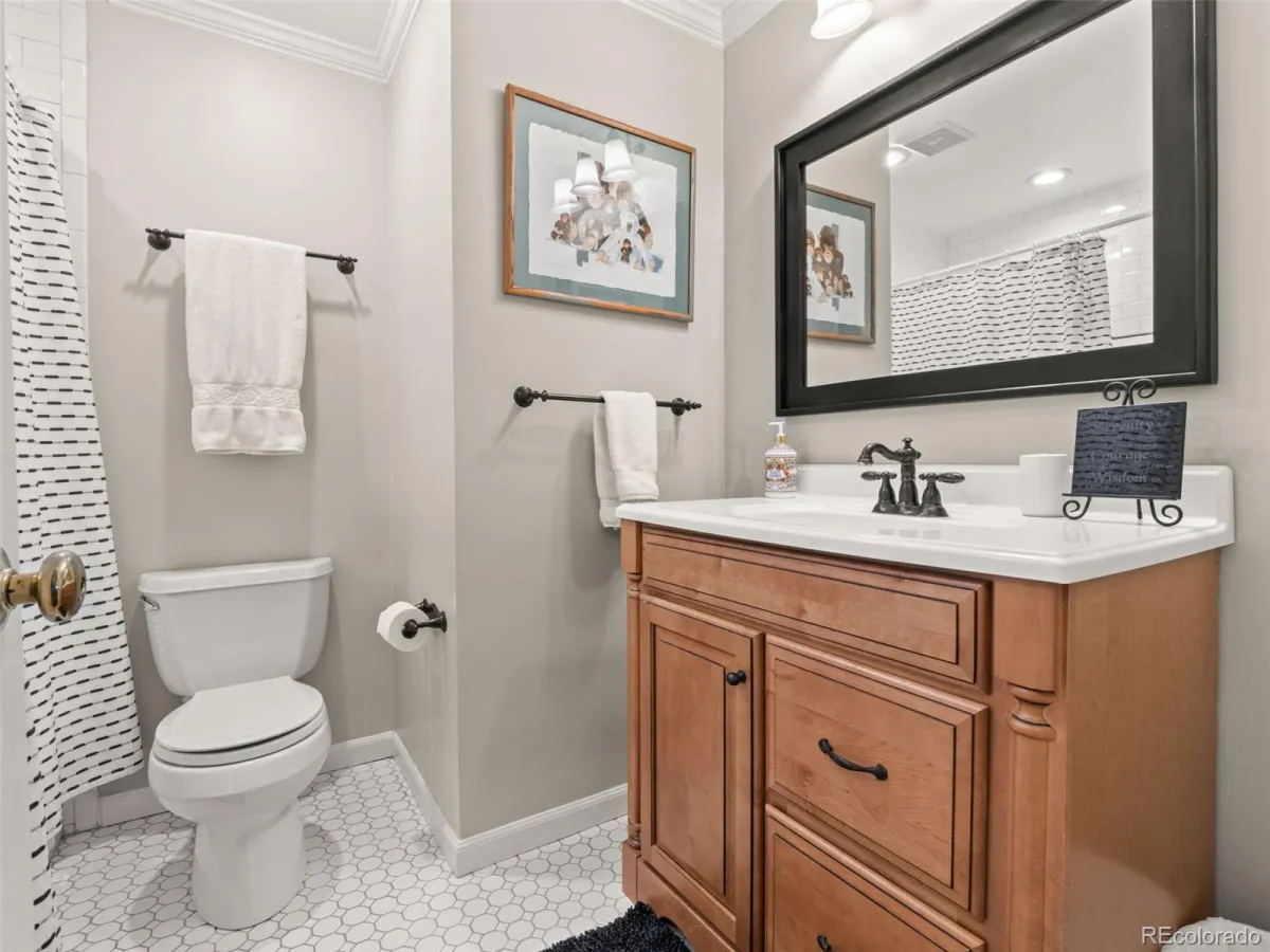 04092026223654 1200 32