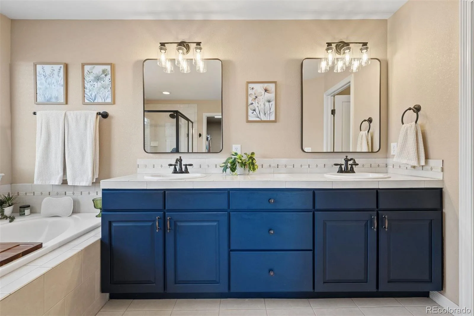 7141 S Elk Court Aurora CO 80016 MLS #REC5203019 07092026230526 1600 30