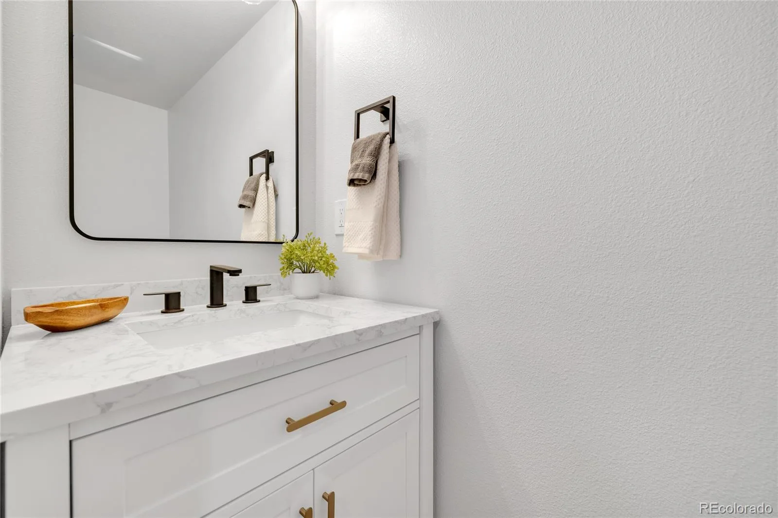 2339 N Irving Denver CO 80211 | MLS #REC5204725 08202026211606 1600 43