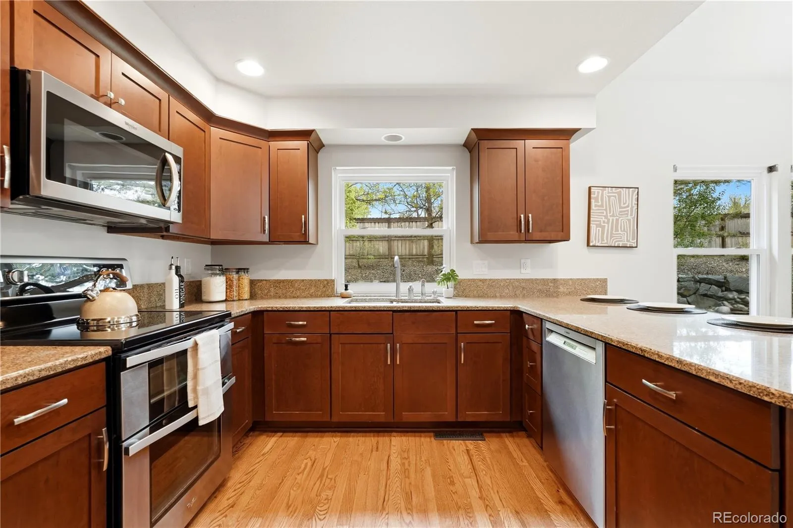 204 Corby Place Castle Pines CO 80108 MLS #REC5205349 05222026221043 1600 9