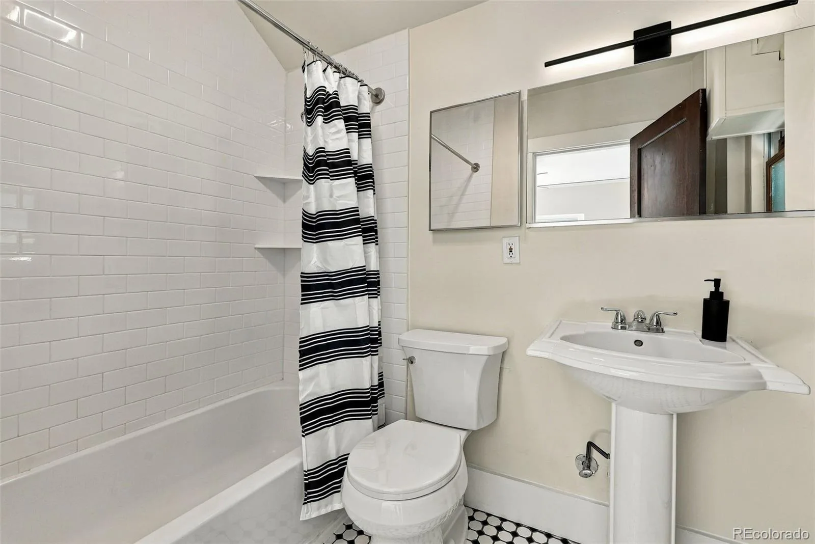 1550 N High Street #1 Denver CO 80218 | MLS #REC5205574 09242026231739 1600 9