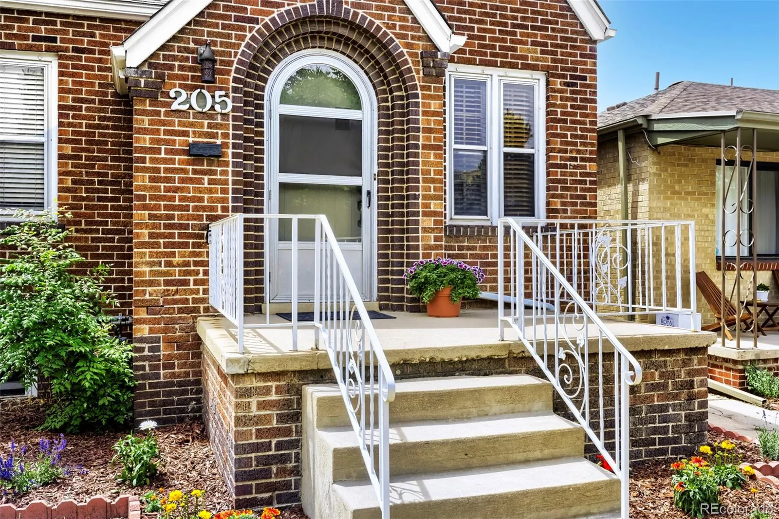 205 N Washington Street Denver CO 80203 | MLS #REC5209587 08202026022838 1600 24