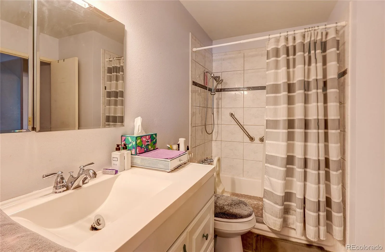 3935 S Boston Denver CO 80237 | MLS #REC5209794 06042026141620 1600 12