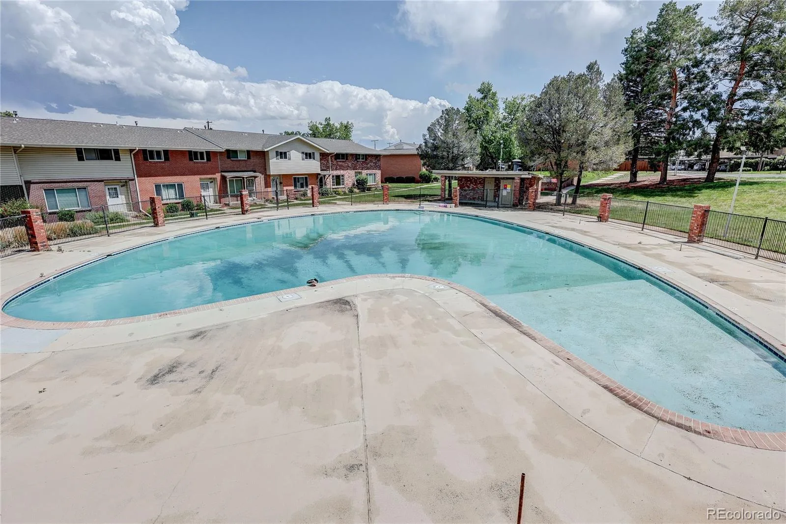 3935 S Boston Denver CO 80237 | MLS #REC5209794 06042026141620 1600 22