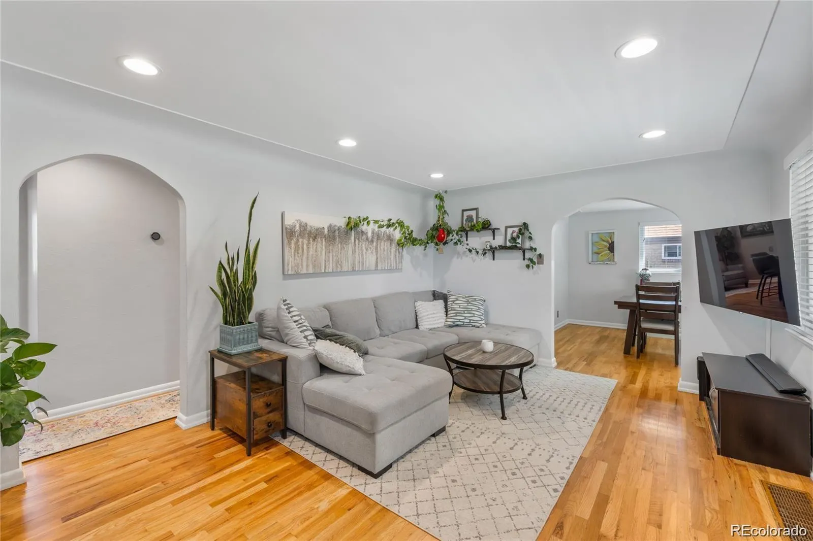 04092026174329 1600 2