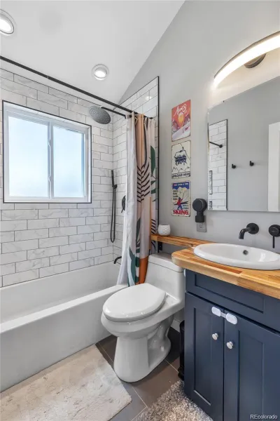 04092026174329 800 16