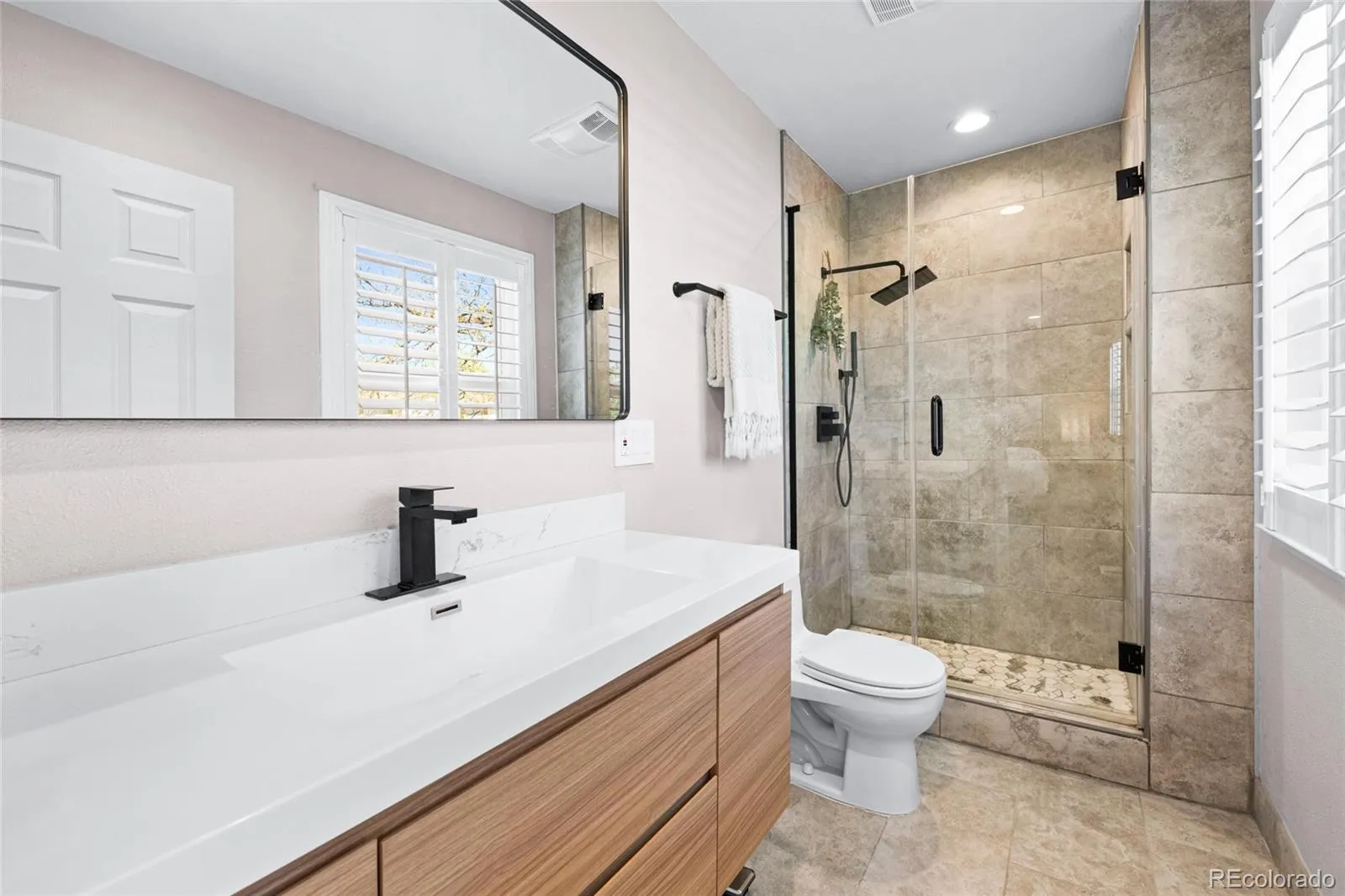 9012 W Center Avenue Lakewood CO 80226 MLS #REC5212313 05142026155903 1600 17