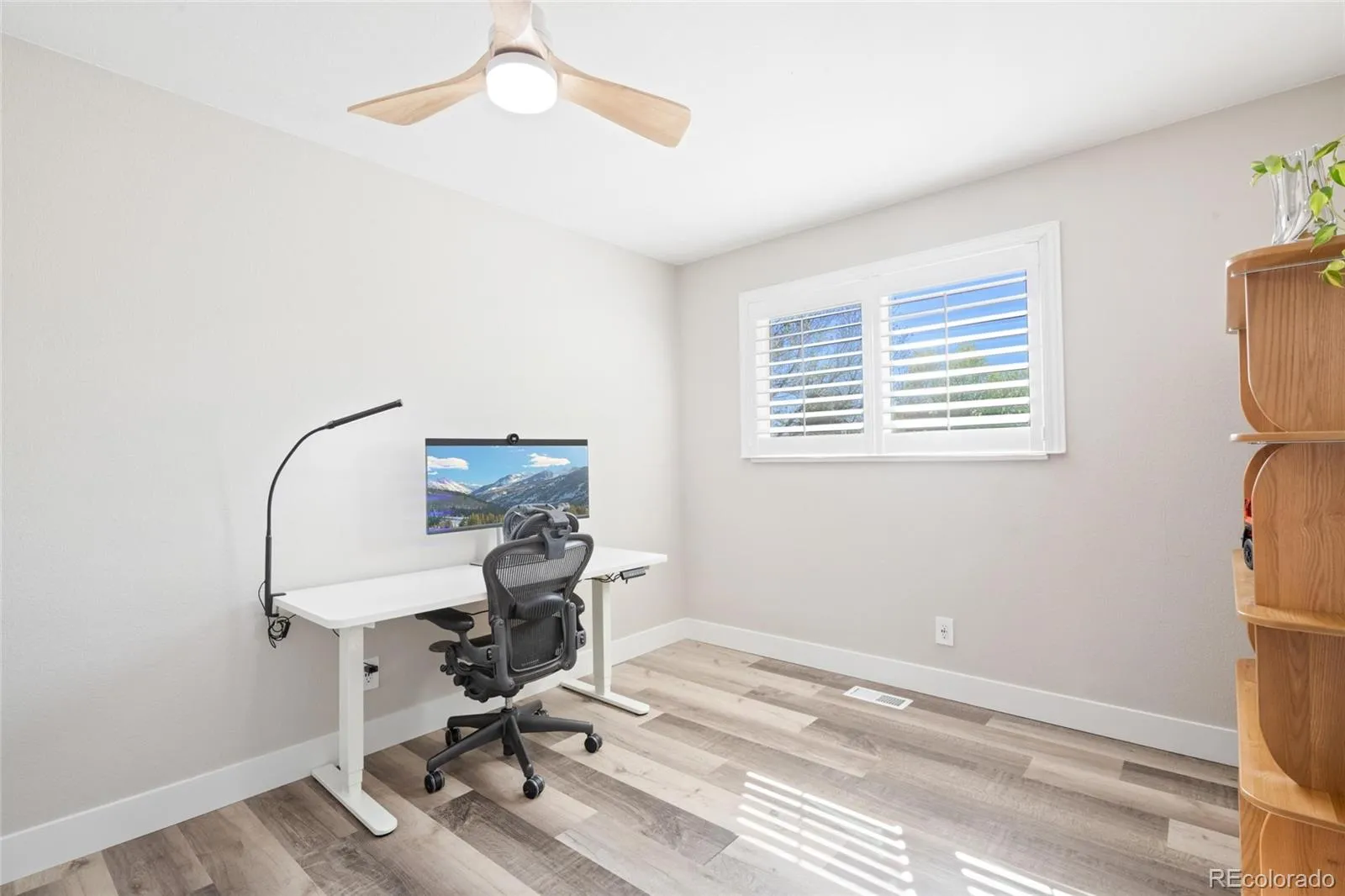9012 W Center Avenue Lakewood CO 80226 MLS #REC5212313 05142026155903 1600 23