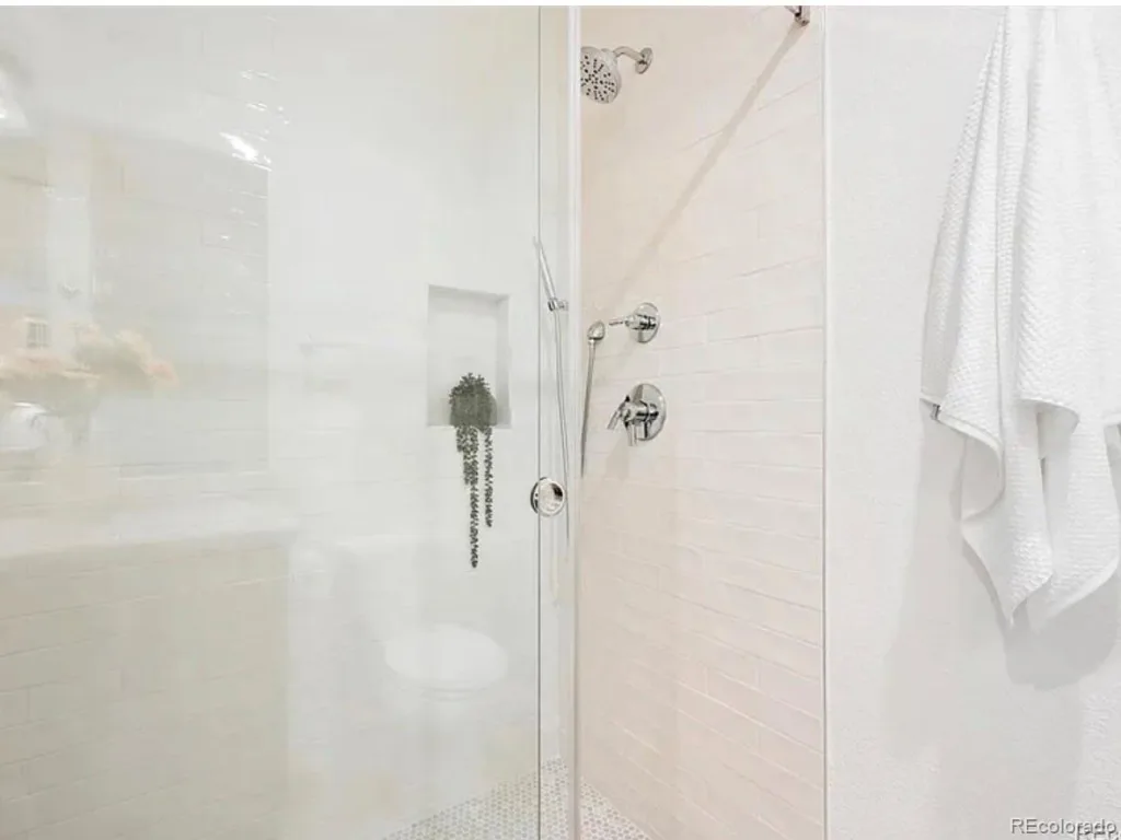2700 E Cherry Creek South Drive #218 Denver CO 80209 | MLS #REC5212730 10162026233053 1024 11