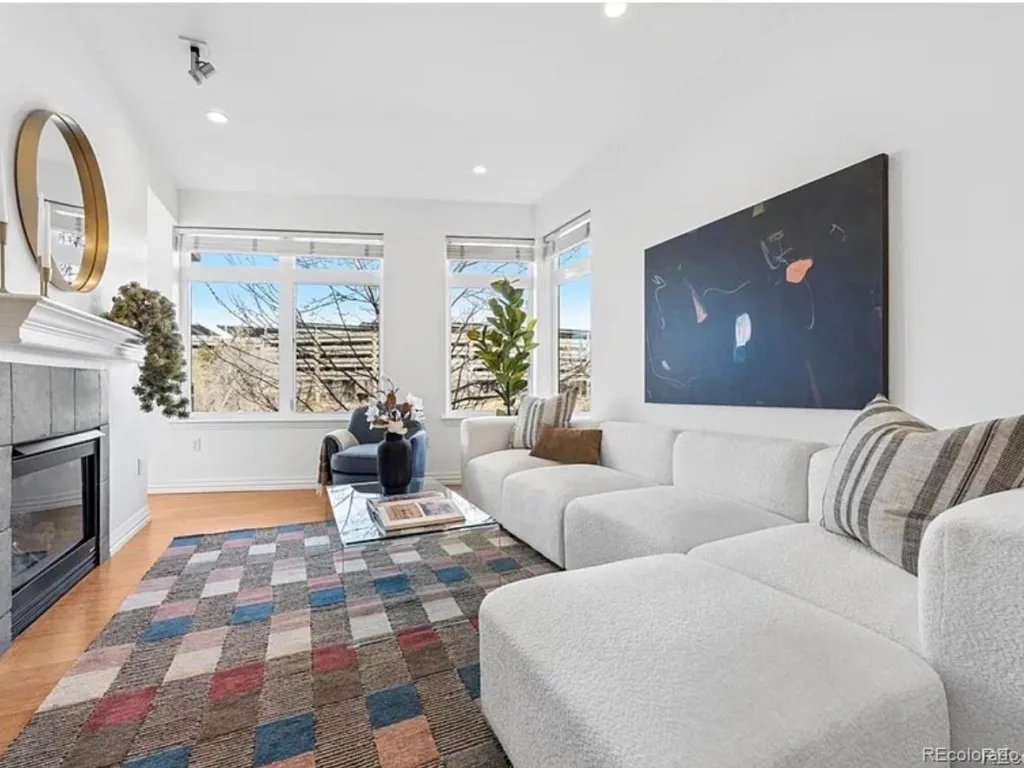 2700 E Cherry Creek South Drive #218 Denver CO 80209 | MLS #REC5212730 10162026233053 1024 5