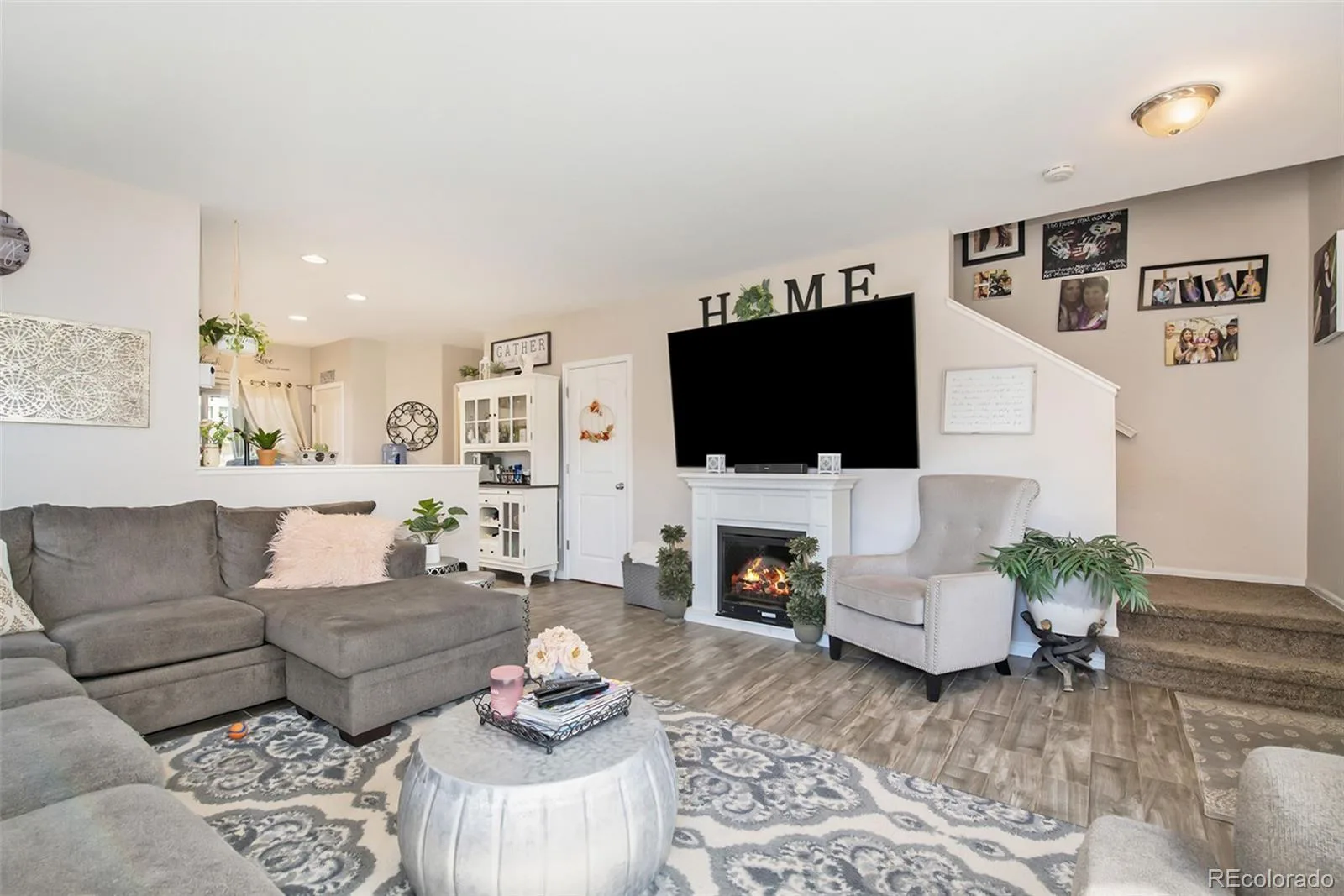 11058 Oswego Street Commerce City CO 80640 | MLS #REC5213326 08252026005500 1600 3