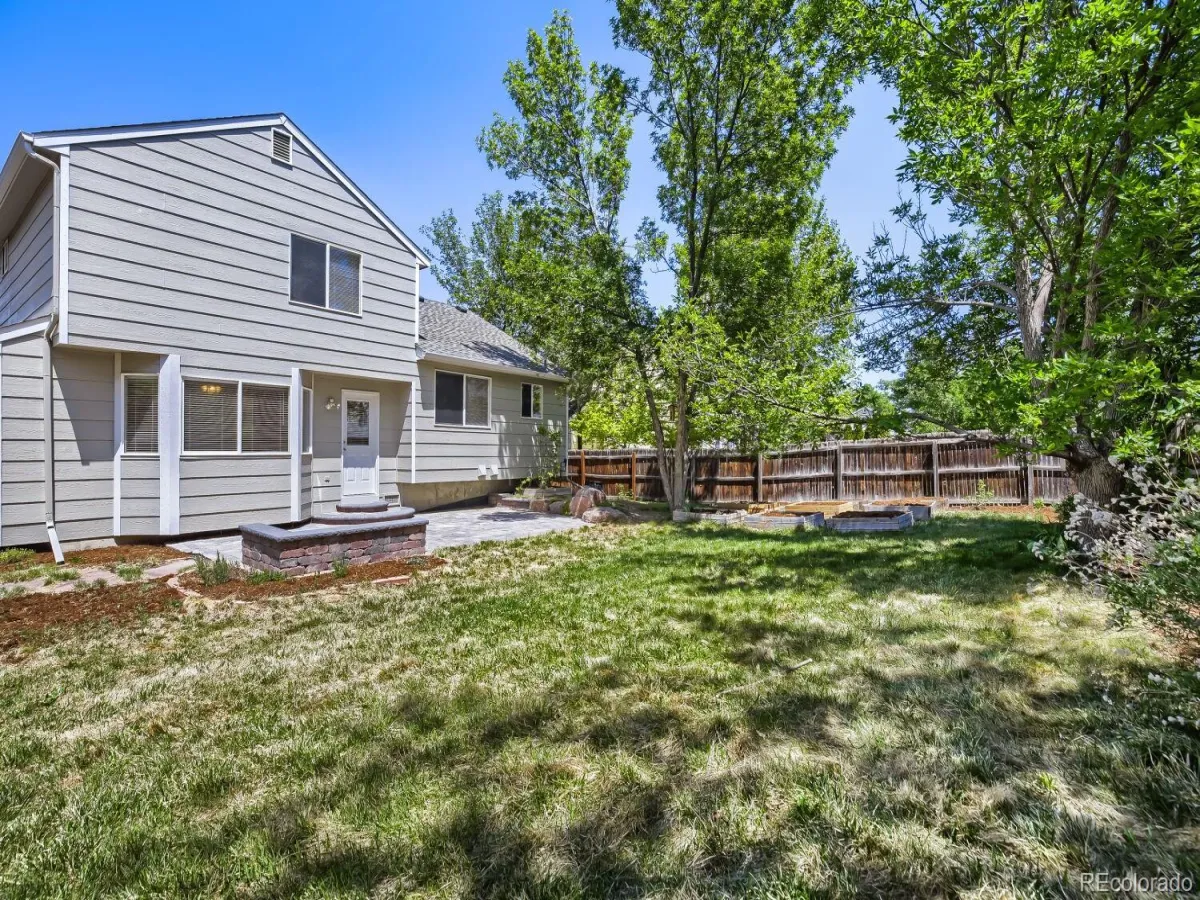 1633 Deerwood Drive Longmont CO 80504 MLS #REC5214990 05152026195827 1200 26