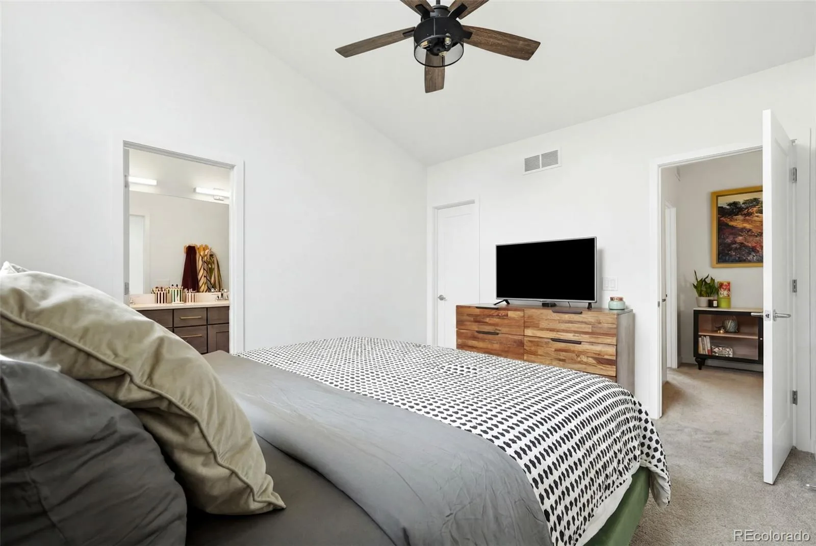 8711 E Hampden Avenue #11 Denver CO 80231 | MLS #REC5215855 08252026155332 1600 22