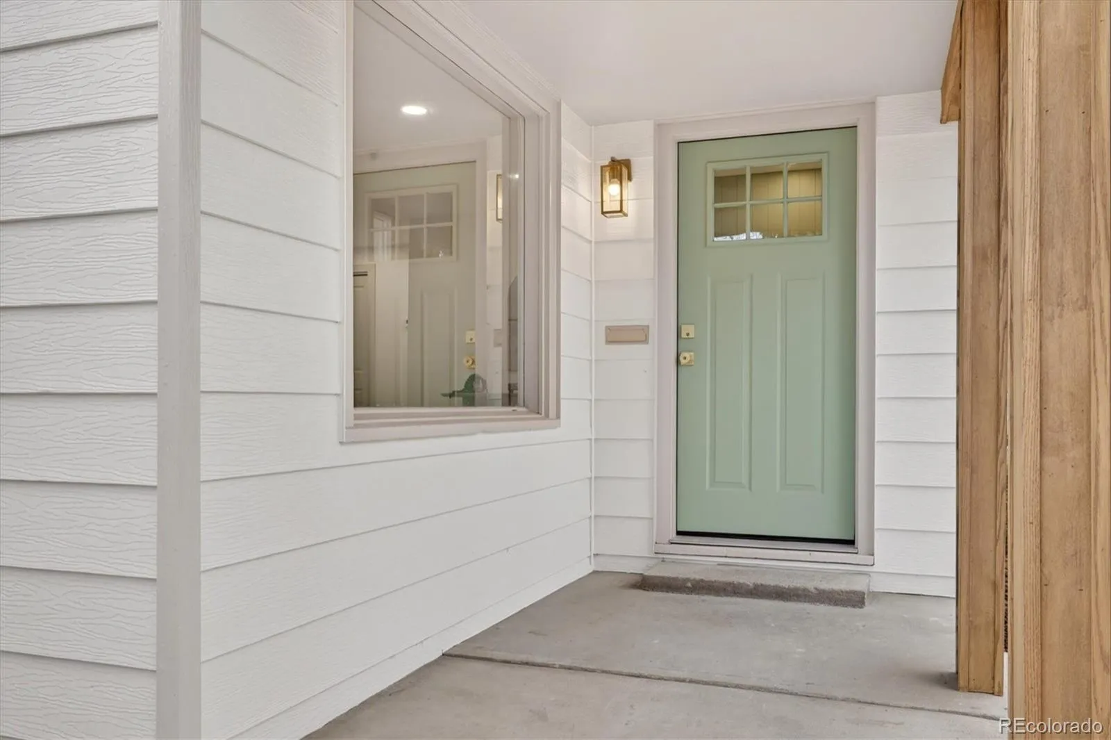 04172026185356 1600 2