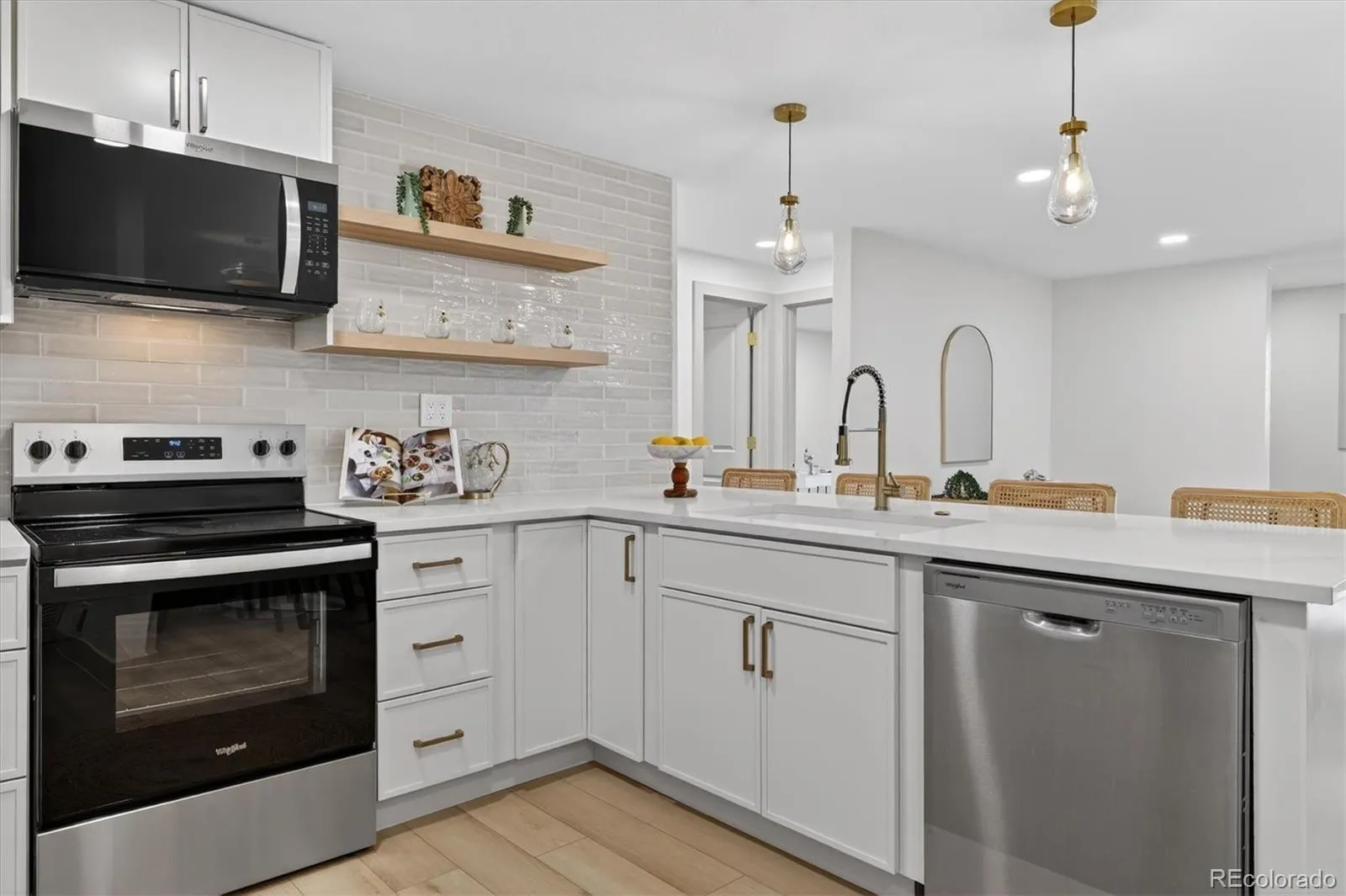 04172026185356 1600 33