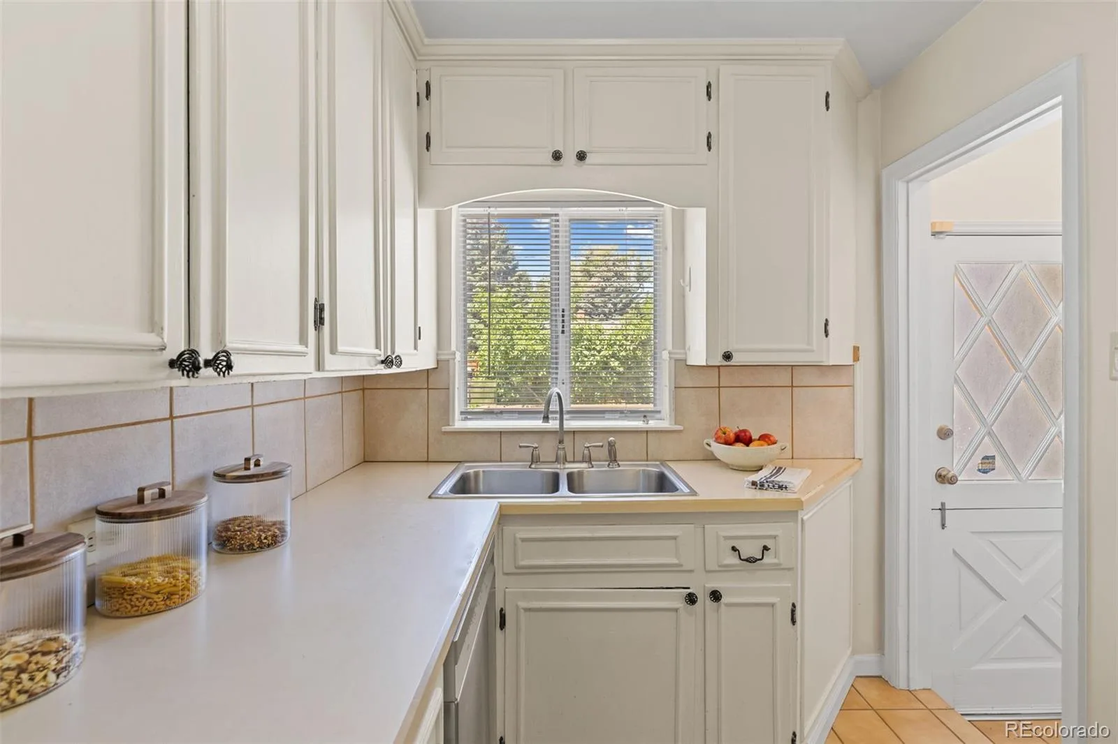 1129 N Jasmine Street Denver CO 80220 MLS #REC5217632 06162026220053 1600 23