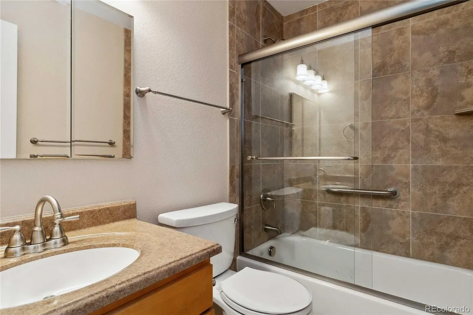 03312026062147 1600 25