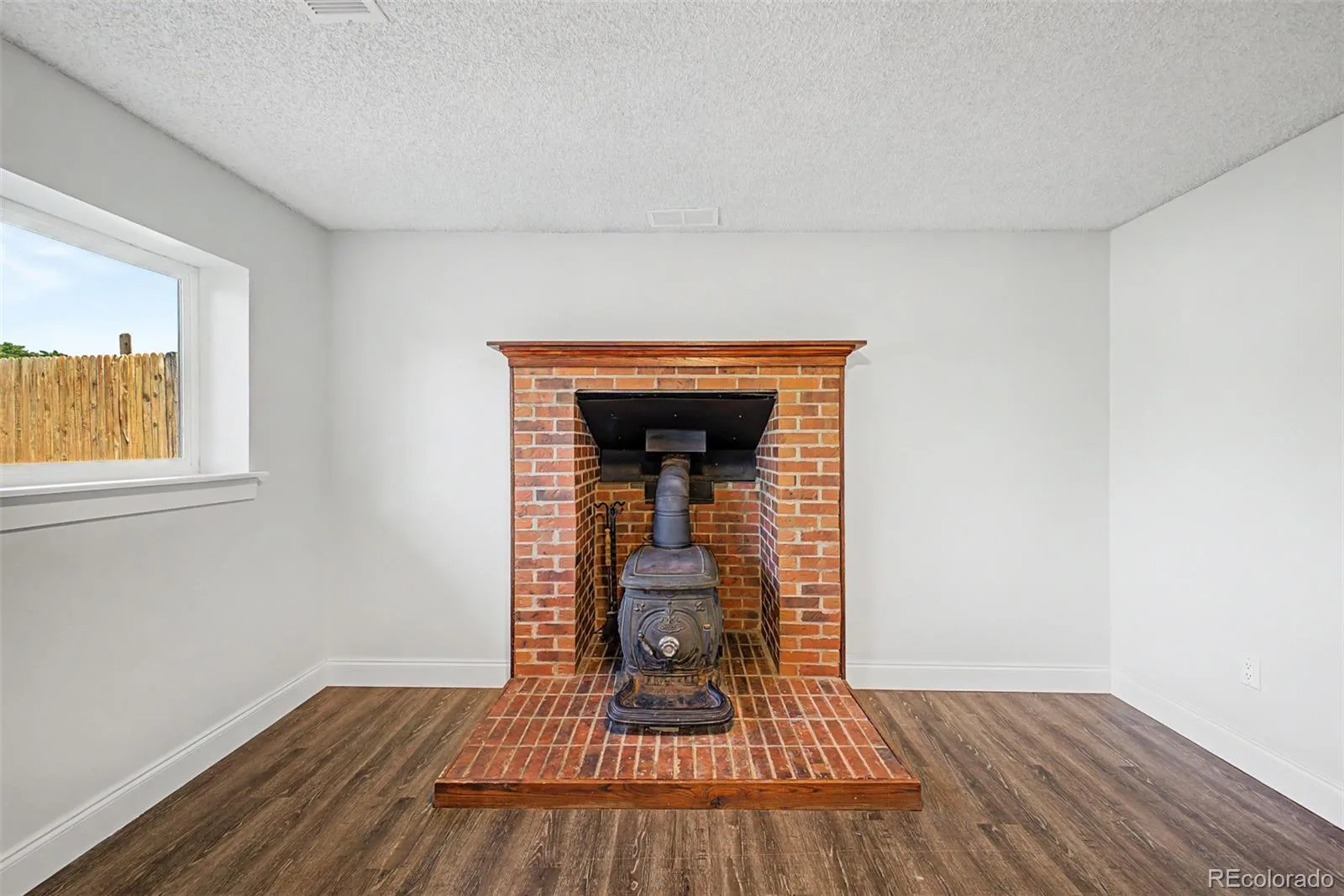 1361 S Andes Street Aurora CO 80017 MLS #REC5218850 06182026155512 1600 29