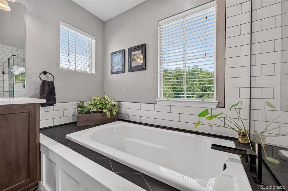 159 Poplar Street Denver CO 80220 | MLS #REC5222055 08242026205042 1200 36