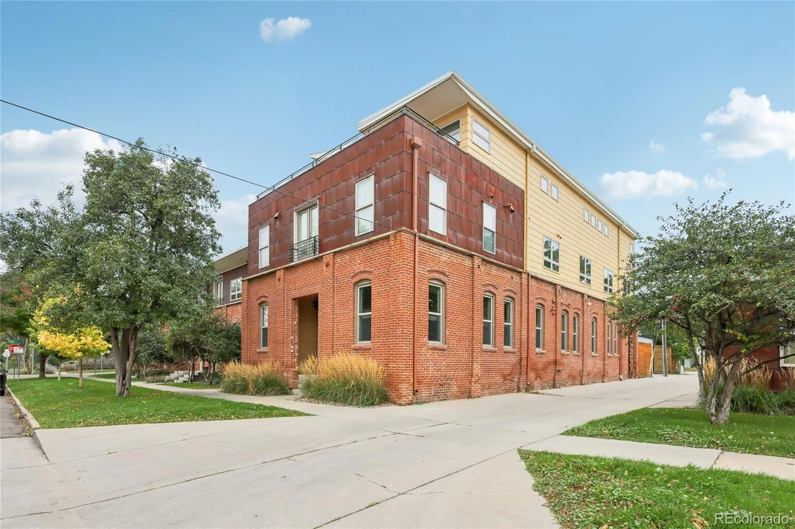 04012026152147 1600 0