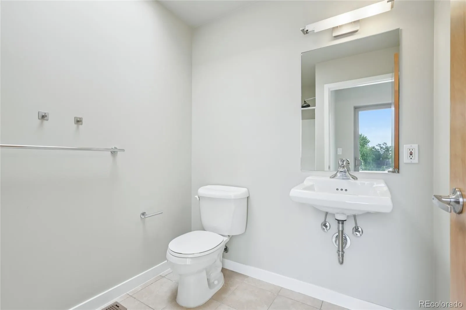 04012026152147 1600 20