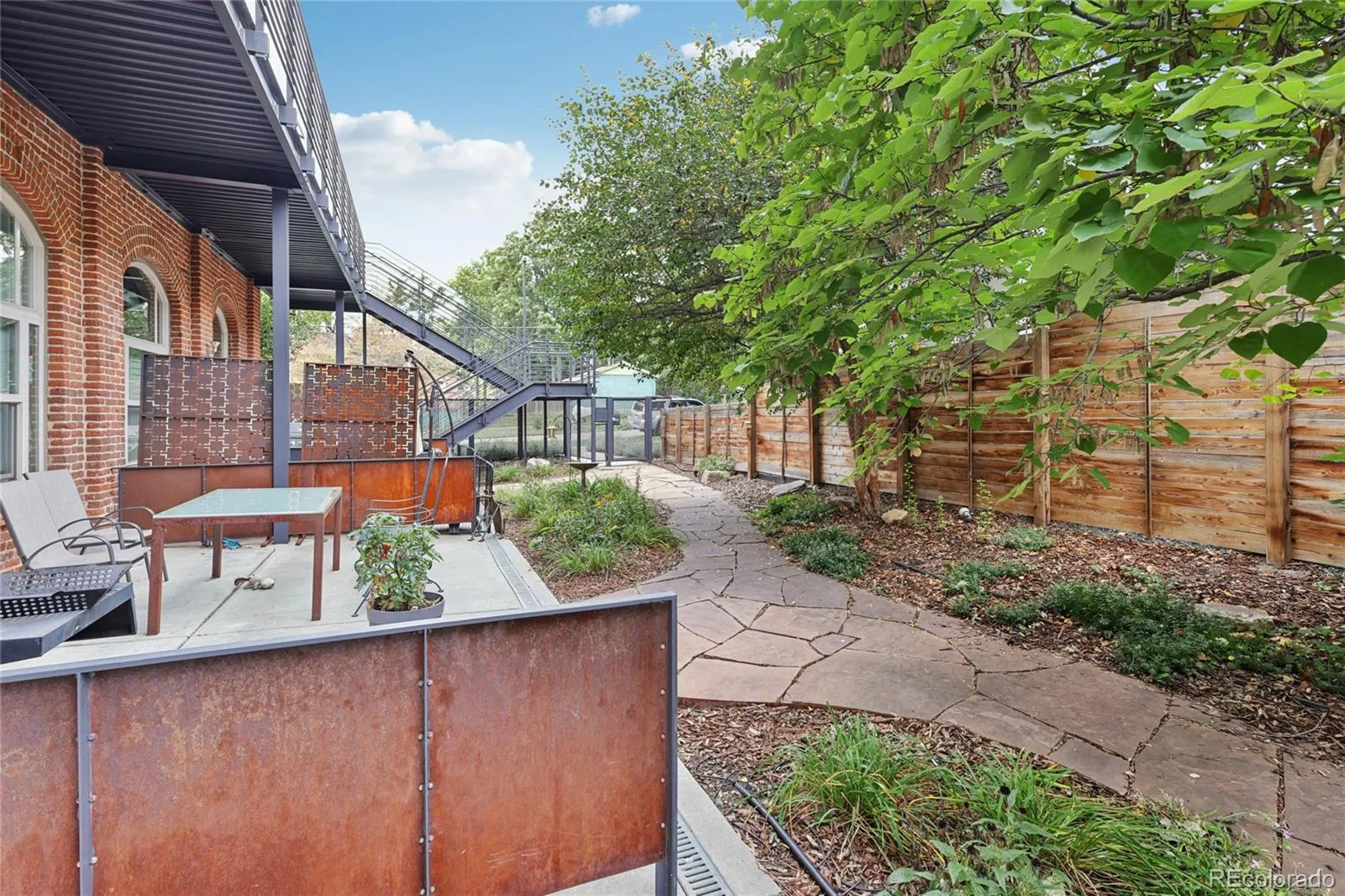 04012026152147 1600 27