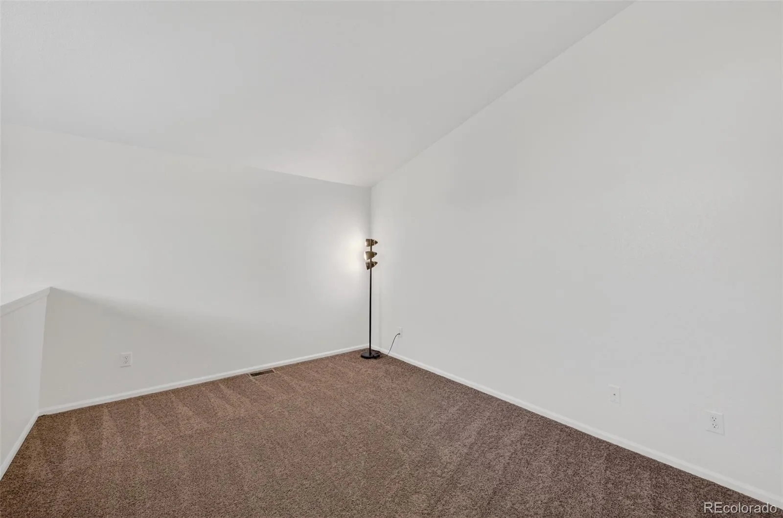 878 S Kalispell Circle #101 #3 Aurora CO 80017 | MLS #REC5225636 06142026233828 1600 31
