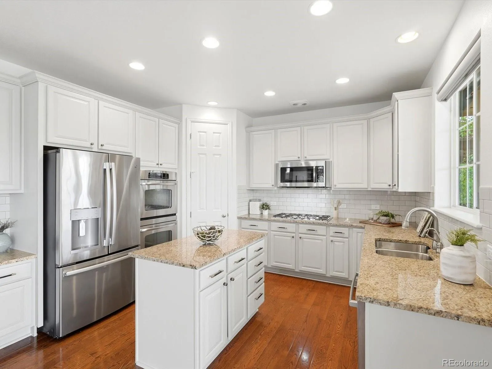 690 Tiger Lily Way Highlands Ranch CO 80126 MLS #REC5226362 05052026041035 1600 12