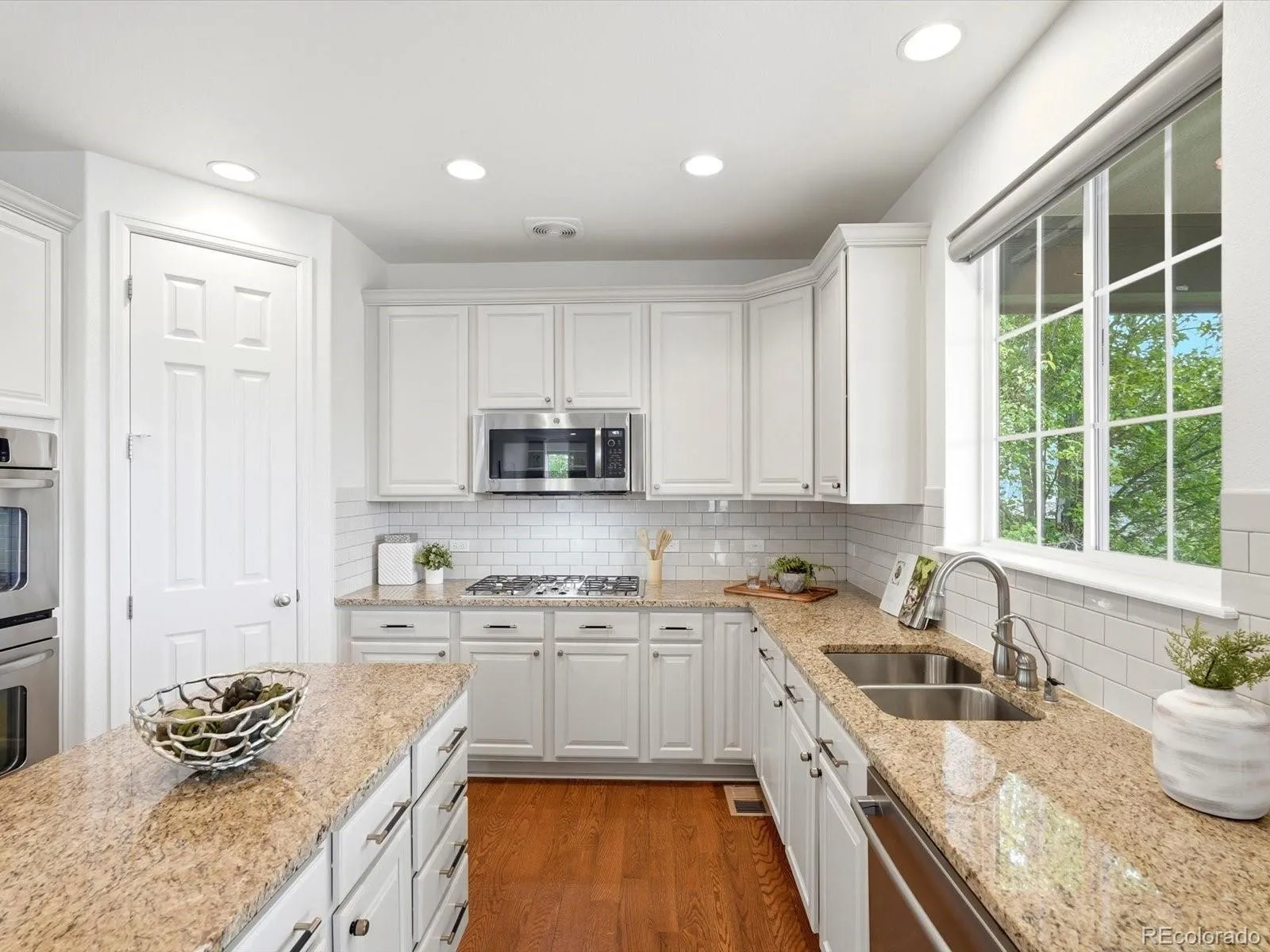 690 Tiger Lily Way Highlands Ranch CO 80126 MLS #REC5226362 05052026041035 1600 13