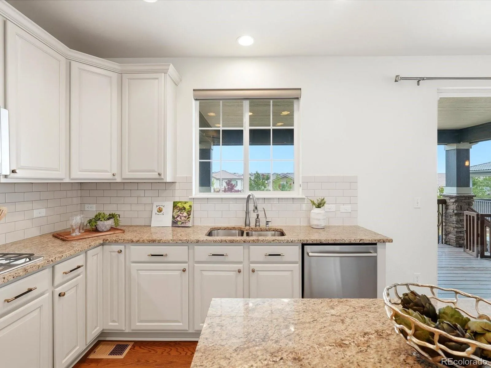 690 Tiger Lily Way Highlands Ranch CO 80126 MLS #REC5226362 05052026041035 1600 19