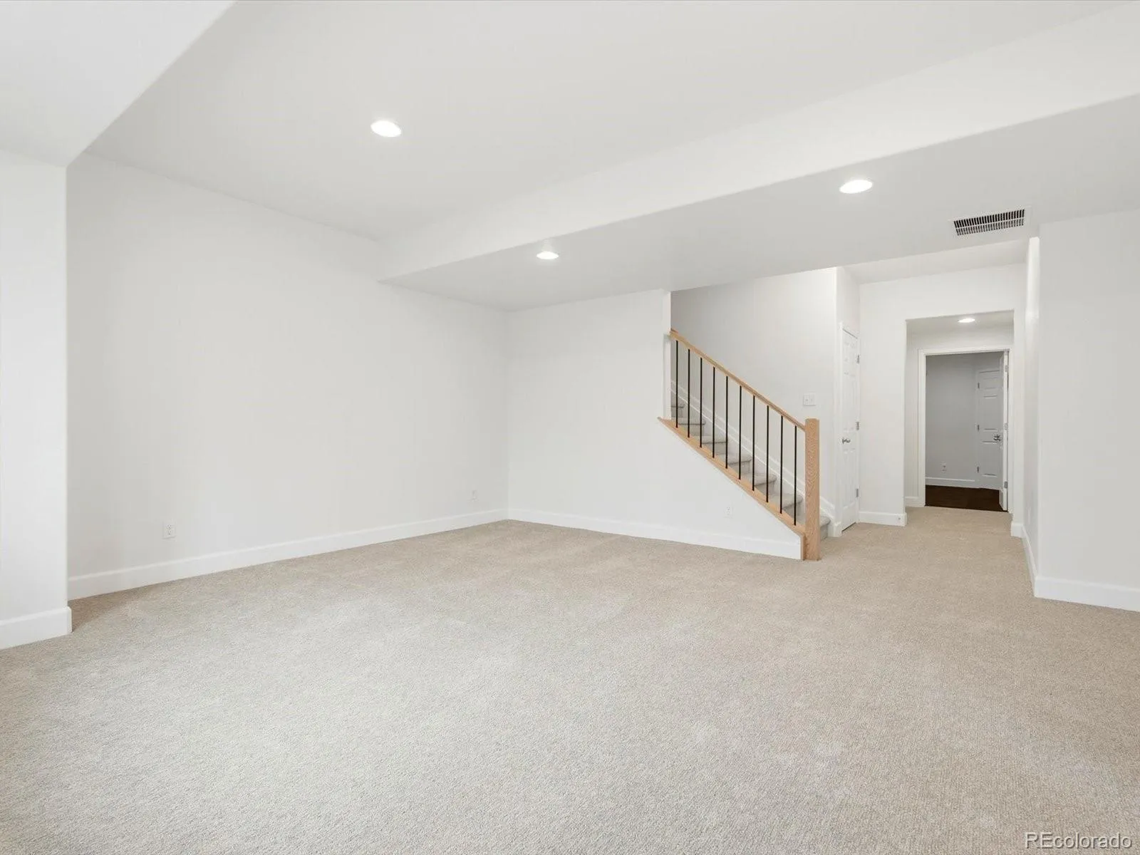 690 Tiger Lily Way Highlands Ranch CO 80126 MLS #REC5226362 05052026041035 1600 47