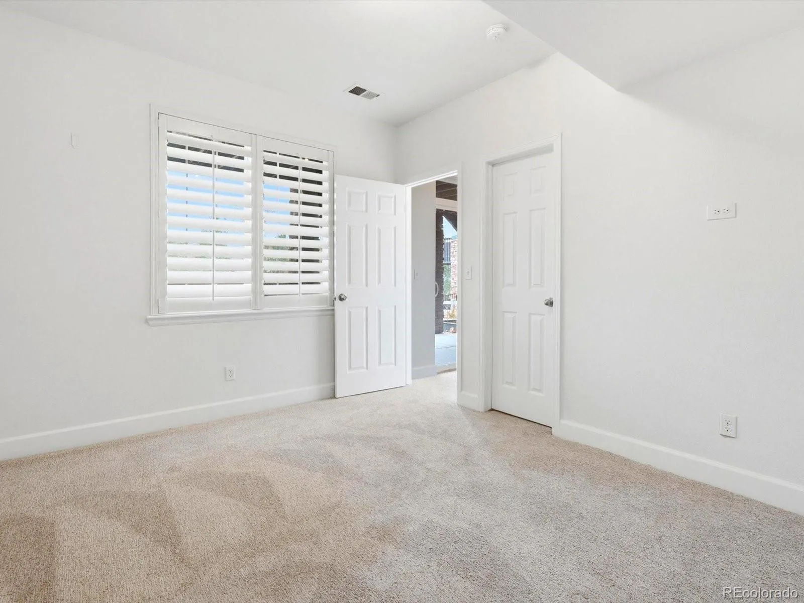 690 Tiger Lily Way Highlands Ranch CO 80126 MLS #REC5226362 05052026041035 1600 48
