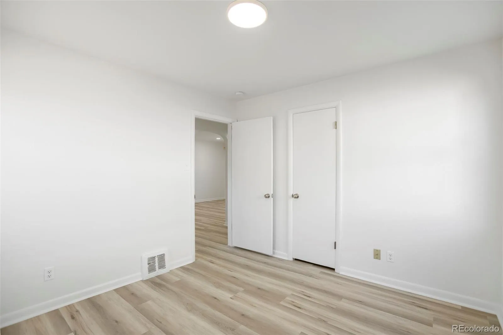 3421 W Dakota Avenue Denver CO 80219 MLS #REC5227082 04172026011108 1600 17
