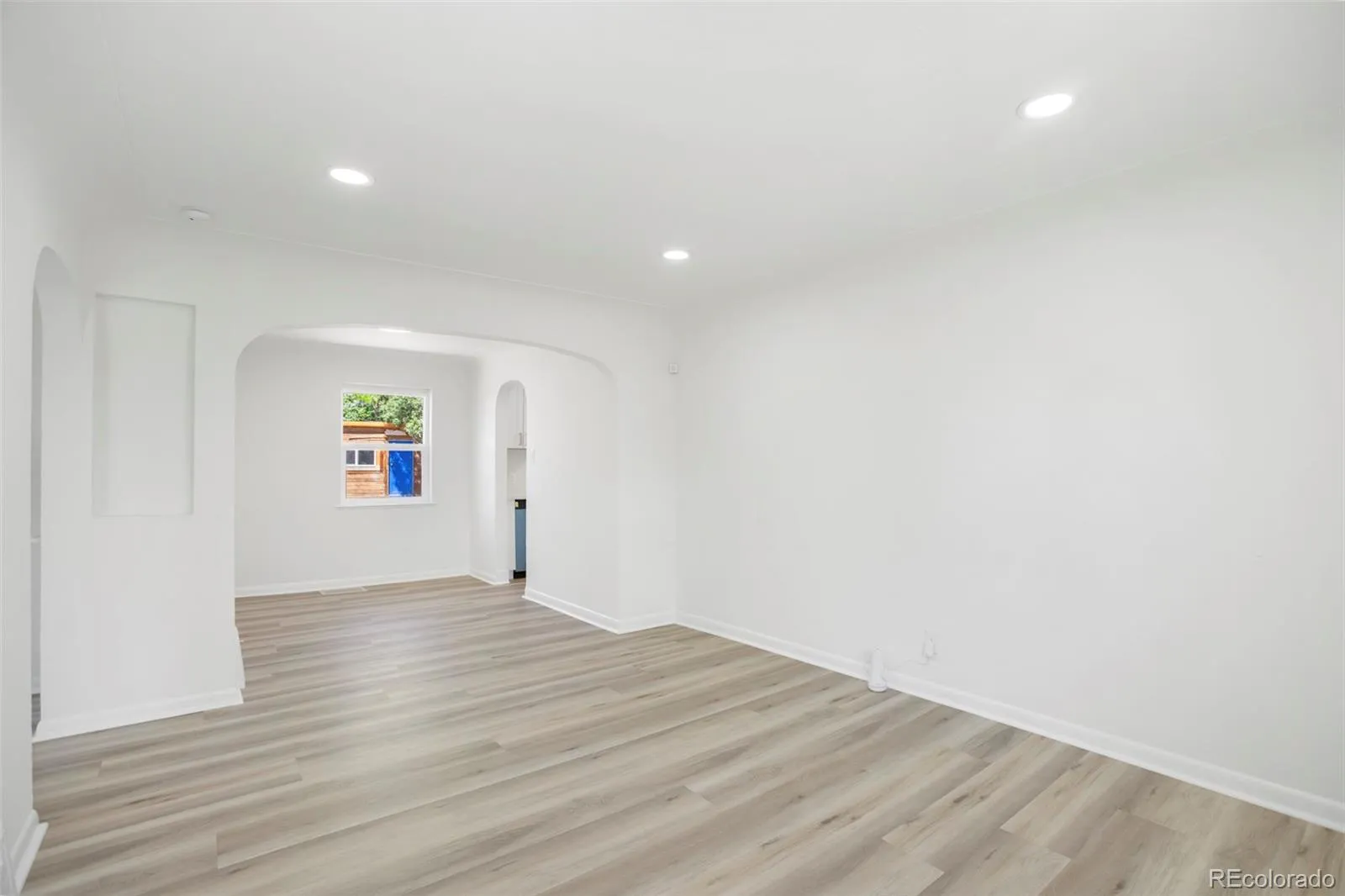 3421 W Dakota Avenue Denver CO 80219 MLS #REC5227082 04172026011108 1600 7