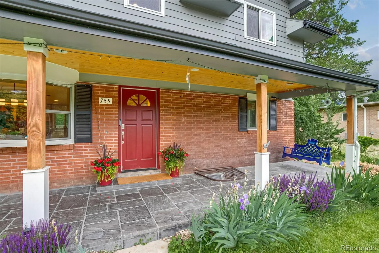 04102026153258 1600 2