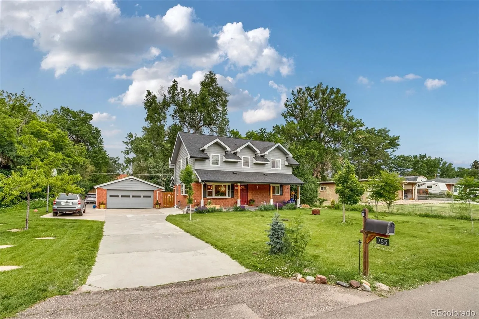 04102026153258 1600 33